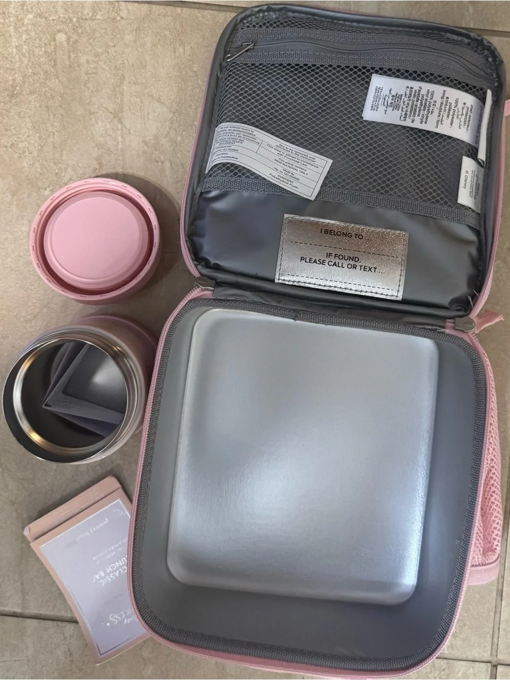 Disney Princess Castle Mackenzie Lunch Box and Hot/Cold Container - Picture 10 of 12